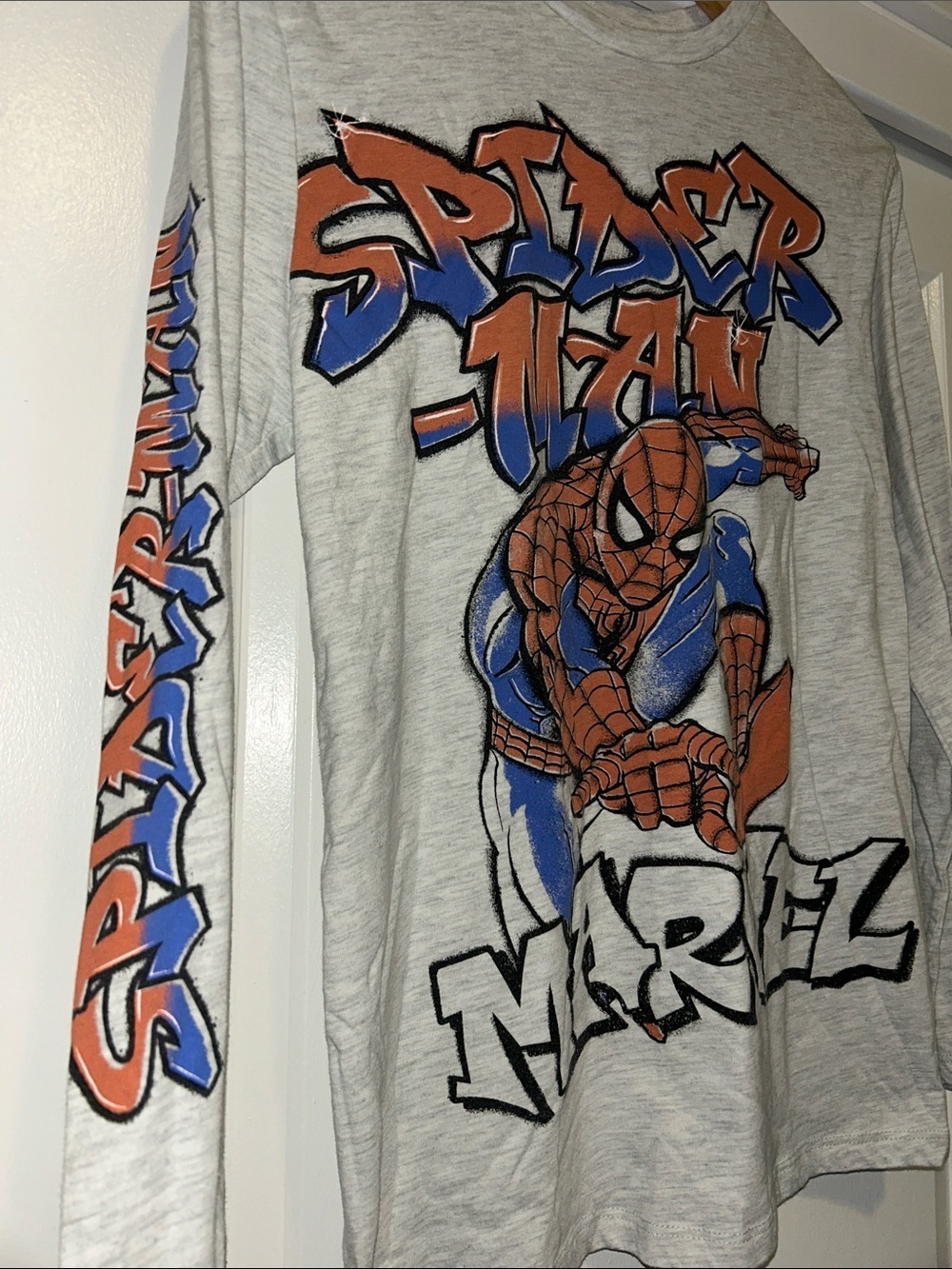 Marvel Spider-Man Graffiti Graphic Light Gray Long-Sleeve Tee - Picture 5 of 6